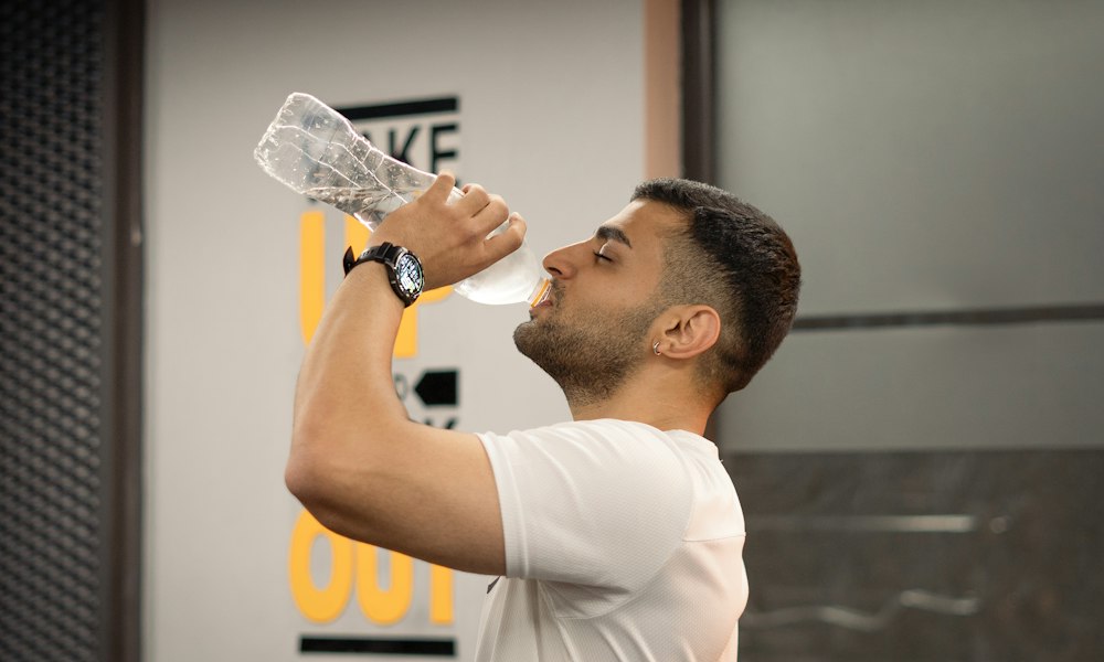 Editorial illustration for The ketogenic diet for athletes: pros and cons